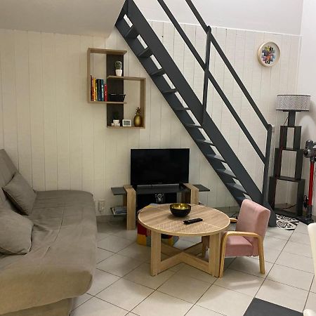 Appartement Cosy - Les Ecureuils Ares Zewnętrze zdjęcie
